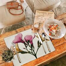 4pcs Heat Resistant Placemat Set With Trumpet Flower Ink Wash Painting Pattern, Representing Family Harmony & Career Success, Suitable For All Seasons - Multicolor - View 4