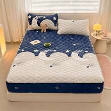 1pc Comfortable And Soft Printed Flannel Fitted Sheet With Elastic Band, Polyester Fiber, Machine Washable Mattress Cover Sheet, Suitable For Bedroom, Guest Room, Spring/ Autumn/ Winter Use - Multicolor - View 2