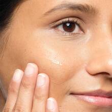 The Ordinary Exfoliante  Ácido Láctico 5%, 30ml Formulación de exfoliación superficial con ácido láctico suave - Hyaluronic Acid - Ver 7