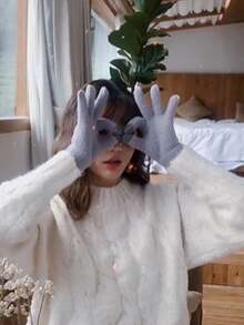 1pc Coral Fleece Knit Warm Windproof Student Gloves With Cute Smiling Face Pattern, White - White - View 5