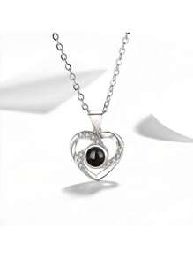 1 件情侶銀色 100 種語言我愛你投影心形吊墜項鍊,百搭風格適合日常佩戴 - 銀色 - 查看 2