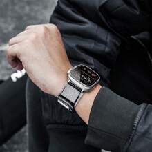 1入組升級版尼龍鉤面黑色手錶帶，適用於Apple Watch Ultra Band + 1入組金屬手錶帶，適用於Apple Watch S9/8/7/6/Se + 1入組矽膠保護膜，鈦色，適用於Apple Watch Ultra Band - 黑色 - 查看 7