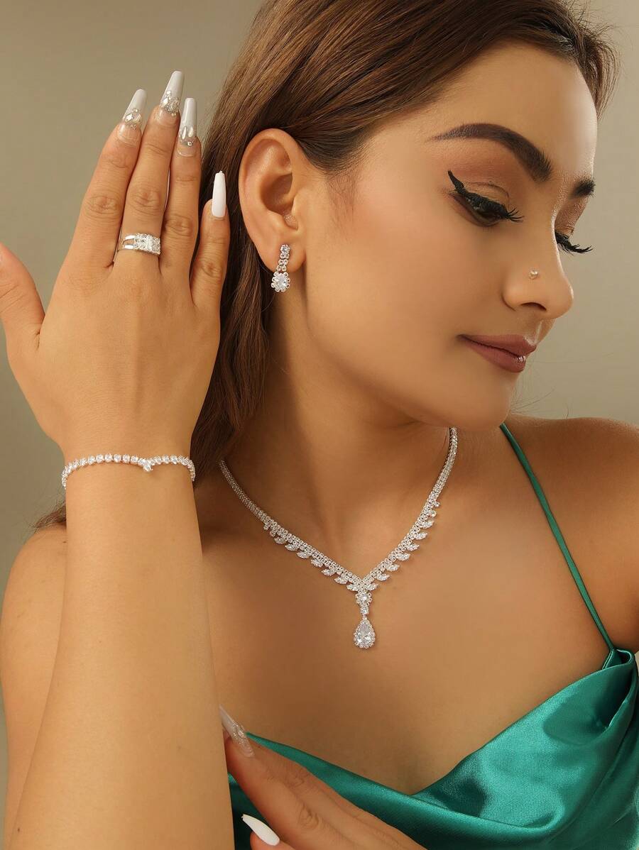 1 Set personalisierter, modischer, einfacher Schmuck aus Kupfermaterial mit blanken Strass-Steinen, 5 Stücke/Set - 1 Halskette, 1 Ring, 1 Armband, 1 Paar Ohrringe