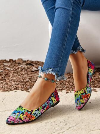 2023 Autumn Women's Colorful Letter Graffiti Canvas Shoes, Fashionable Flat Casual Comfortable Slip-On Loafers For Women