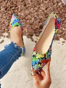 2023 Autumn Women's Colorful Letter Graffiti Canvas Shoes, Fashionable Flat Casual Comfortable Slip-On Loafers For Women