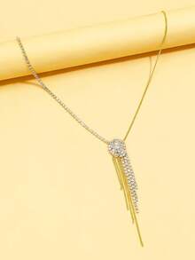 1條銀色長流蘇項鍊,帶鑲嵌鑽石細節,時尚肩鏈 - 銀色 - 查看 4