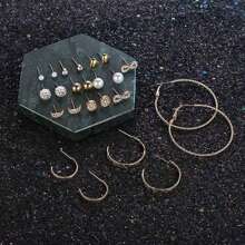 24 件仿珍珠心形耳环女士耳饰套装适合日常使用随机发货黑色或白色情人节卡片