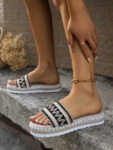 Women's Casual Woven Rope Thick-Soled Sandals In A Black And White Mori Style, Perfect For Beach Outings - Black and White - View 3