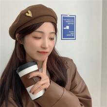 女性的心形棕色貝雷帽,帶有可愛的日本學院風格的秋冬畫家帽,可縮小臉部輪廓 - 彩色 - 查看 2