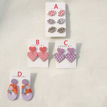 1對浪漫情人節心形豹紋嘴唇塗鴉效果聚合物粘土質地亞克力垂墜耳環,適用於女士/情侶派對 - 彩色 - 查看 7