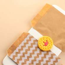 15CM*10CM 50pcs Wave Dot Kraft Paper Candy Biscuit Bags Packing Pouch Popcorn Bag Birthday Wrapping Supplies - Mocha Brown - View 5