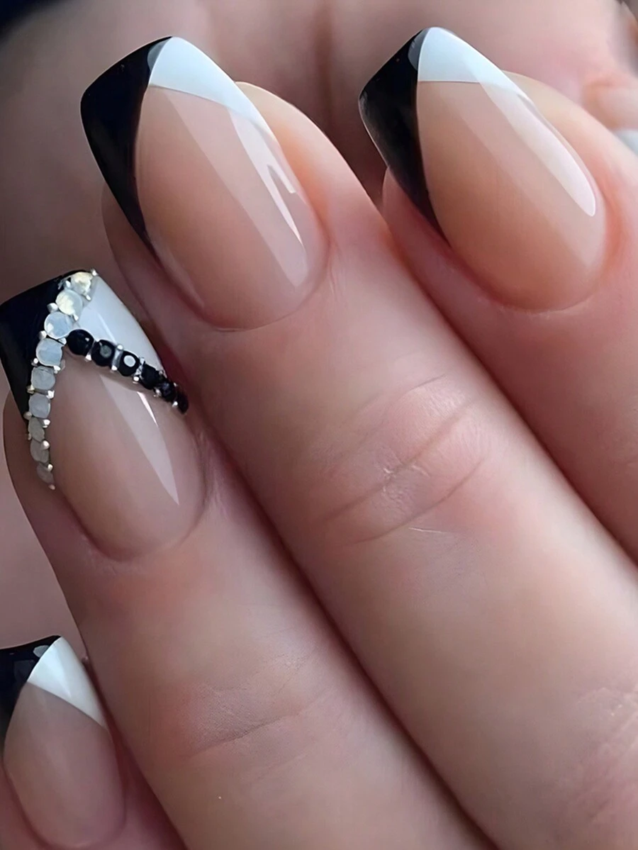 Y2k升級您的造型24入組粉色方形指甲時尚珠寶套裝,法式鍊條和水晶裝飾,優雅,時尚,甜美,可愛,豪華,閃亮,可穿戴,可拆卸假指甲貼,適合假期,派對,約會,日常穿著,帶有24顆果凍軟糖和一個文件 - 藕粉色 - 查看 1