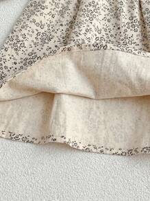 Young Girl's Spring & Autumn Long Sleeve Floral Dress With Lace Details And Peter Pan Collar