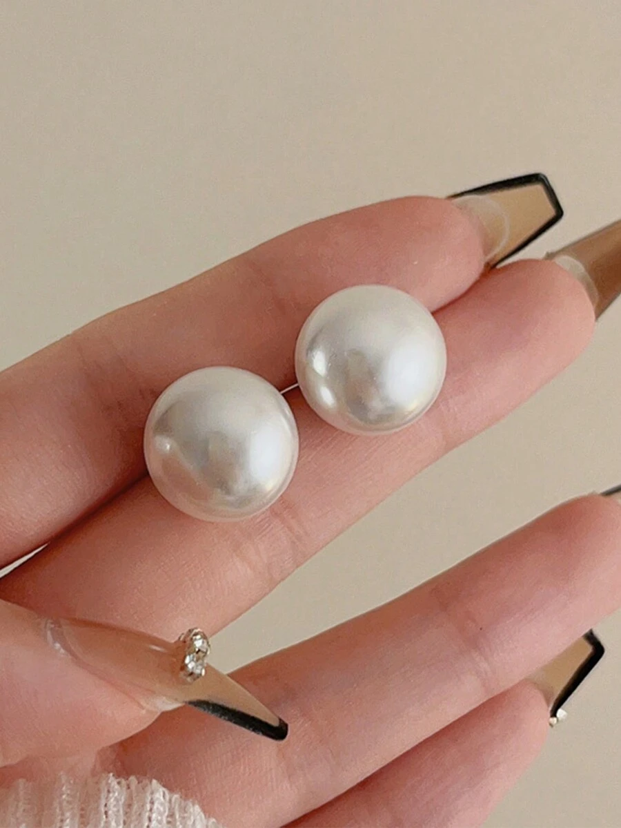 1對簡約珍珠耳釘,搭配香港復古優雅設計 - 白色 - 查看 1