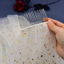 1入組手工製作單層新娘頭紗，帶有珍珠和珠繡裝飾