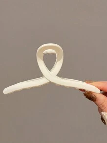 4pcs Women's Black & White Square & Cross Shaped Large Size ,Lightweight Plastic Hair Clip And Claw, Fashionable & Versatile, Minimalist Style Hair Accessories, Suitable For Daily Life, Going Out, Bathing, Face Washing, Makeup, Hairstyling, Matching With Clothes, Decoration, Hair Band Casual - Black and White - View 5