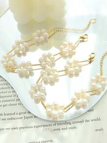 1個法式優雅花形淡水珍珠手鐲,獨特設計和精致風格,專為女性而設 - 白色 - 查看 4