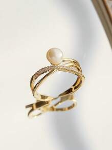 這款優雅、時尚、簡約的 S925 純銀鍍天然珍珠和氧化鋯 X 形戒指適合訂婚、婚禮、伴娘禮物、婚禮派對、復古派對或日常佩戴和節日宴會。它也可以作為禮物送給朋友。 S925銀鑲嵌防過敏,手工鑲嵌工藝時尚優雅。簡約、優雅,職場宴會、通勤必備單品,高端感十足。非常適合作為送給朋友的禮物。 - 開口銀戒 - 查看 6