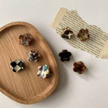 Exquisite Acetic Acid Flower Design Hair Claw Clip For Women, Small Size For Hair Accessories, Suitable For Side Hair Clips And Fringe Clips - Style 8 - View 3