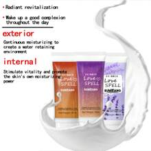 24小時保濕的快速吸收芳香護膚乳液,非常適合手部和身體。 香草,純情誘惑,天鵝絨花瓣,愛情,午夜之花和水之吻,提供持久的芳香體驗。 - 紫色 - 查看 8