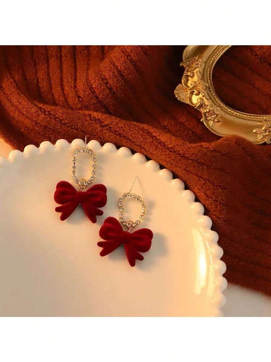 1pair Fashionable Women's Velvet Red Bowknot Earrings, Unique Design Gift For Girls For Festival - Burgundy - View 1