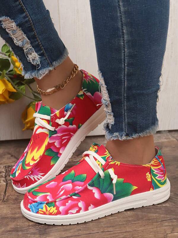 Round Toe Chinese-Style Fashionable Printed Flat Shoes With Lace-Up & Slip-On Design For Women Of Dongbei Dahuapao Series