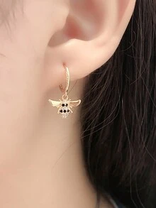 1pair Fashionable Uncommon Design Bee Shaped Earrings For Daily Wear & Gift - Bee - View 4