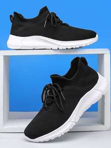 1雙男士輕量級網眼透氣袜鞋,百搭舒適防滑運動鞋,適用於步行、跑步和戶外運動 - 黑與白 - 查看 1