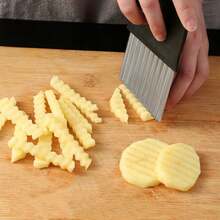 1把不鏽鋼薯條切割器,家用廚房切薯器切割波浪刀 - 黑色 - 查看 9