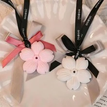 1pc Sakura Aromatherapy Fragrant Plaster, Aromatherapy Pendant, Deodorizing, Air Purifying, Fragrance Slice, Suitable For Car Aromatherapy, Bedroom, Wardrobe, Cabinet, Car, Etc. - Lilac - View 3