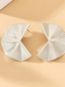 1pc Fashionable Minimalist Fan-shaped Stud Earrings For Women Suitable For Daily Wear - Sector - View 4