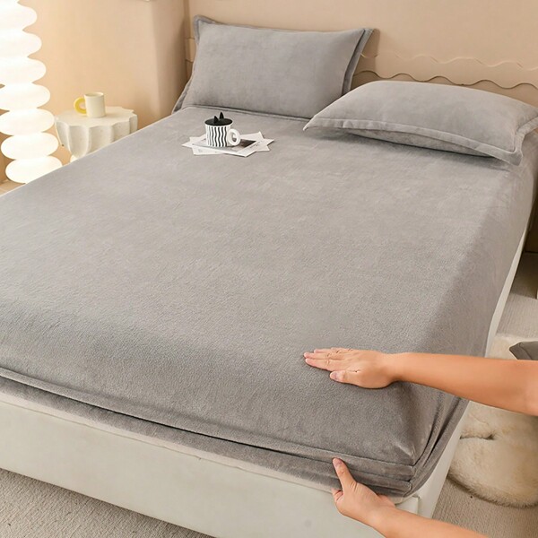 1pc Plush Non-Slip Solid Color Fitted Sheet With Anti-Static Tight Weave, Soft And Comfortable Texture, Can Be Used For Bedroom, Guestroom, Students' Dormitory, Kids' Room, Etc. Suitable For Everyone To Use. (1pc Fitted Sheet, Without Pillow Case)
