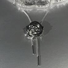 1pc Metallic Rose Flower Pendant Necklace With Circular Ruched Texture, Versatile Necklace, Waist Belt, Collar Chain, Sweater Chain For Women