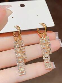 Châu Âu và Châu Mỹ Cao-kết thúc Thiết kế Váy rộng Hoa tai , 2023 Xu hướng Mới Hoa tai Đối với phụ nữ , Ánh sáng sang trọng Và Phong cách - Vàng - Xem 1