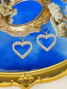 2pcs Heart Shaped Pendant Dangle Earrings With Rhinestone Inlay - Yellow Gold - View 2