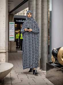 最新款式女式連帽修身長袍,附頭巾 - 藍色 - 查看 6