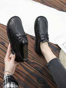 春秋新款女士平底鞋纯色低帮系带休闲时尚单鞋女大码圆头舒适轻便女士平底鞋 - 黑色 - 查看 3