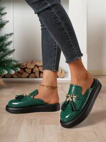 Vintage Crocodile Pattern Round Toe Thick Sole Mules For Outdoor Use - Dark Green - View 2