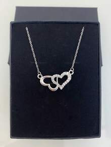 1 件送給我姐姐/我的紅利女兒/我的侄女/我的孫女/我最好的媽媽無限心形銅和方晶鋯石吊墜項鍊帶禮品卡和盒子,非常適合生日/節日禮物 - 銀色 - 查看 6