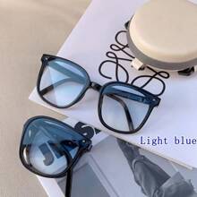 1 pièce Nouvelles lunettes pliables à la mode avec étui de transport portable, accessoires de plage pour femmes. de base pour tenues de femmes automnales et hivernales, affaires, décontracté. Cadeaux pour les vacances d'été à la plage, l'extérieur et les voyages.