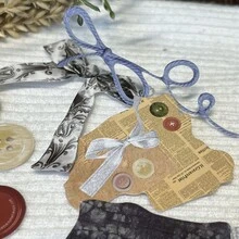 50入組復古風格中空硬卡貼紙,適用於diy手工藝品、剪貼簿,附有底材貼紙、膠片金框、夾子、剪刀、彩帶、紐扣、布樣本、蠟封,在diy裝飾拼貼中應用的基礎材料貼紙 - 彩色 - 查看 3