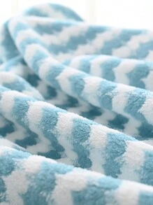 珊瑚絨超柔軟、舒適、吸水。愛心圖案,不會掉色,適合成人情侶用作浴巾、手巾、面巾、游泳巾、沙灘巾、沙發毛毯、浴墊等。選項：1入組34*75手巾、1入組70*140浴巾、1入組40*80大手巾或1入組80*170大浴巾 - 藍色 - 查看 8