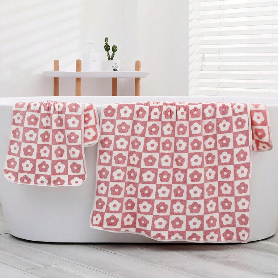 1pc Bath Or Face Towel, Plum Blossom Printed, Soft&Absorbent Coral Fleece Material, No Lint, Suitable For Hotel, Travel, Family Bathroom Use - Pink - View 1