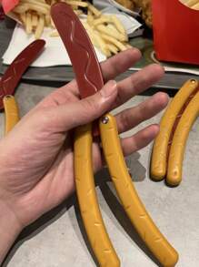 1pc Creative Hot Dog Butterfly Knife Toy, Decompression Rotating Hot Dog Cutter - Brown Hot Dog Butterfly Knife - View 3