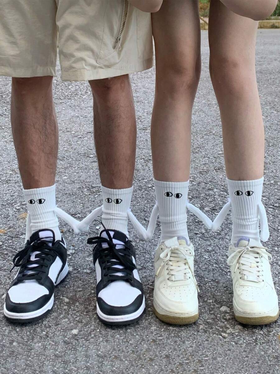 2pairs Men's Magnetic White Couple Socks For Holding Hands - White - View 1