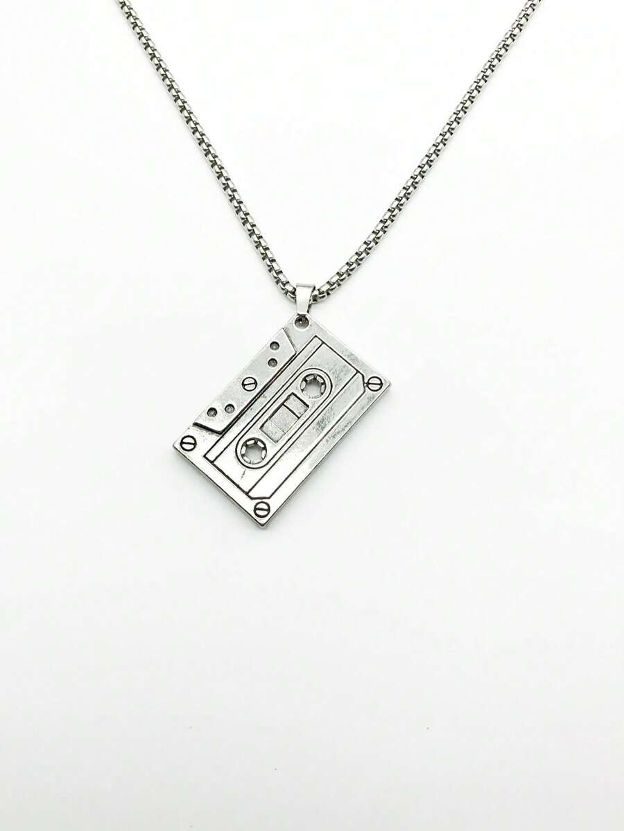 1入組街舞搖滾金屬風格的鈦鋼項鍊,附帶鋅合金錨形吊墜、卡式錄音帶吊墜、太極吊墜、足球鞋吊墜、龍形吊墜,男女皆宜 - 磁帶 - 查看 1