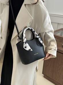 高端独特红色包包，2024年新款流行女士包包，百搭斜挎包，配时尚围巾，单肩包 - 黑色 - 查看 10