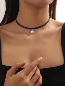1pc New Fashion Simple Faux Pearl Short Necklace For Women - View 1