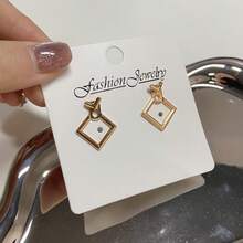 1pair Simple Geometric Hollow Out Metal Square Diamond Shaped Earrings For Women, All-Match Heart Stud Earrings - Gold - View 2