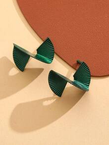 1pair Fashionable Spinning & Unique Shaped Earrings - Green - View 2